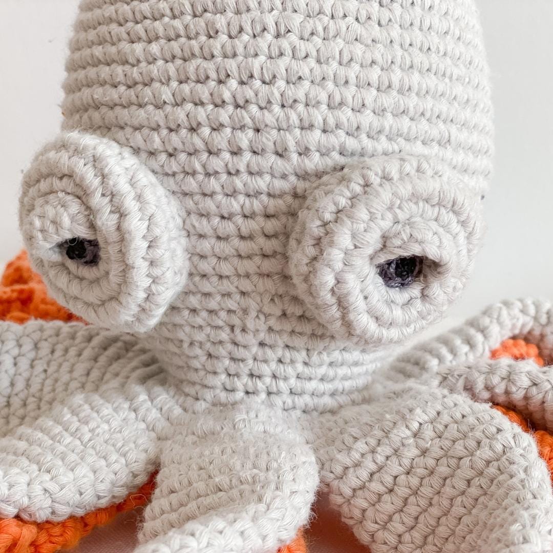 bebemoss.com toy Zelda the Octopus- grey handmade by moms  gifts with purpose