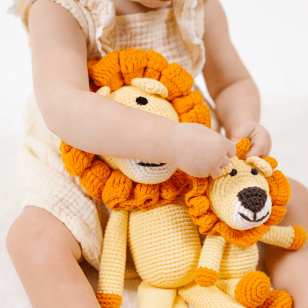 bebemoss.com toy Leo the lion-mini handmade by moms  gifts with purpose